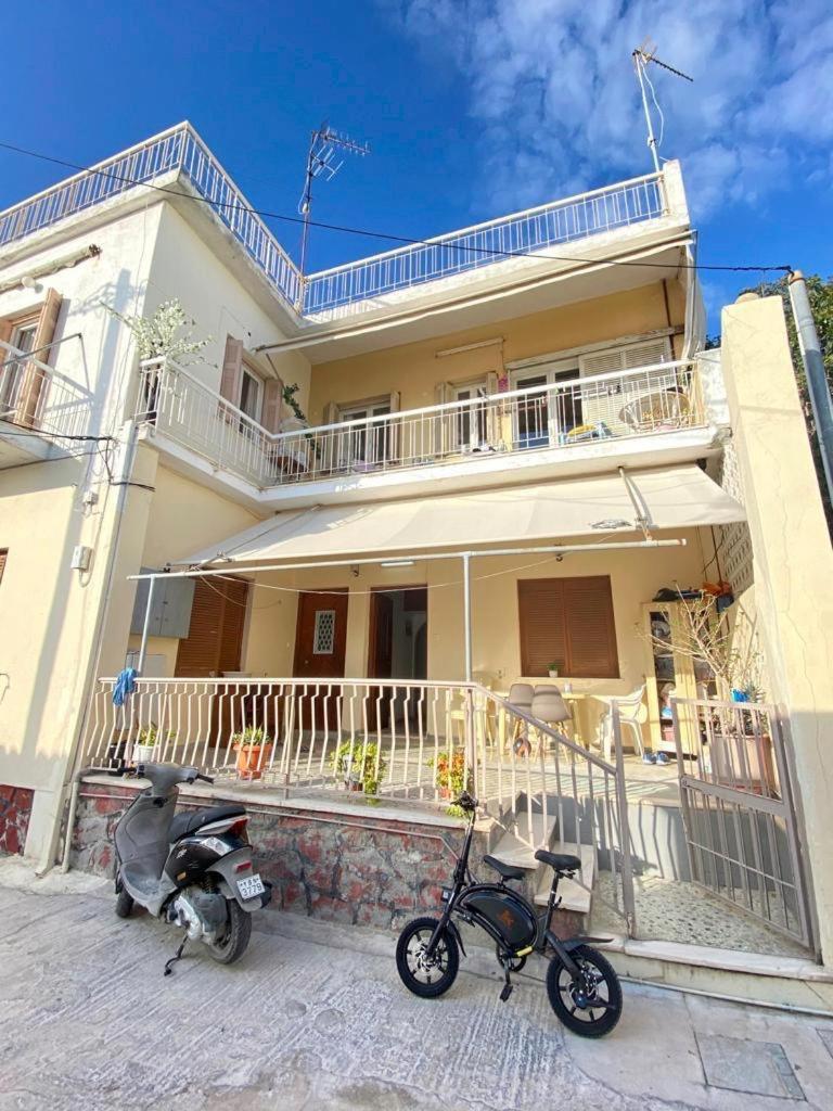 Appartement Vue Sur Mer Soul Family, Egine Aegina Екстер'єр фото